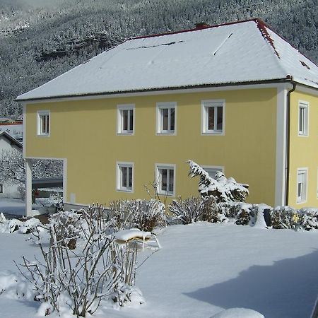 Gartenpension Lindenbauer Bad Bleiberg Eksteriør bilde