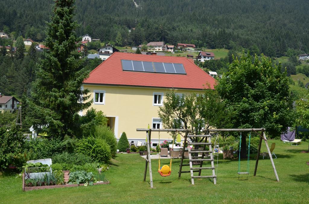 Gartenpension Lindenbauer Bad Bleiberg Eksteriør bilde